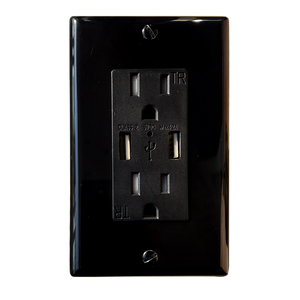 Spy Camera In US-Style USB Outlet